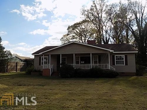 1806 32nd St, Valley, AL 36854-2947