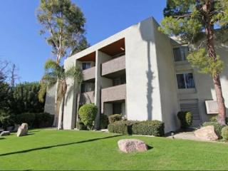 2720 Tahquitz Canyon Way, Palm Springs CA  92262-7038 exterior