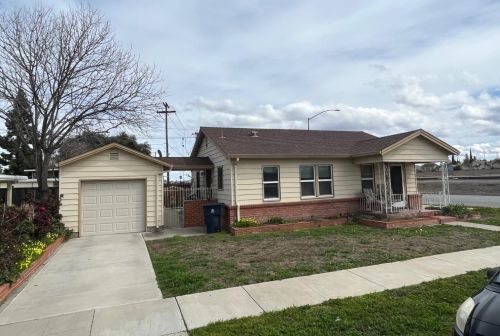 602 F St, Tracy, CA 95376-4143