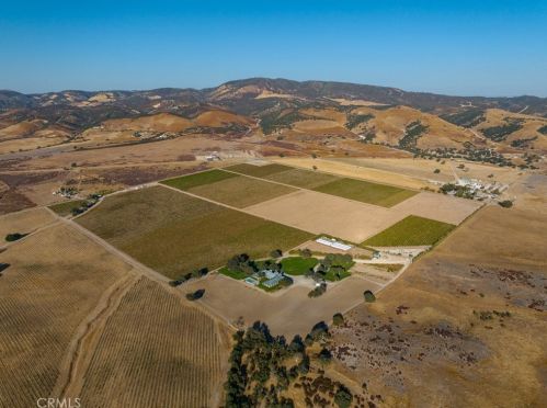 52540 Bradley Lockwood Rd, Lake Nacimiento, CA 93426-6980