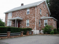 35 Bridge St, Newton, MA 02458-1103