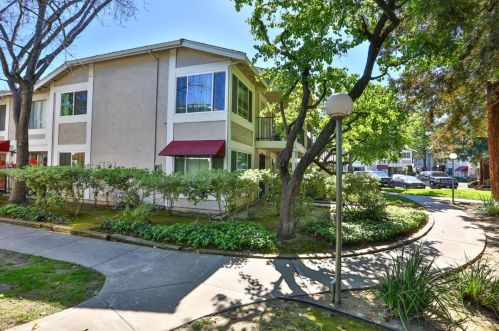 31 Muirfield Ct, San Jose, CA 95116-2680