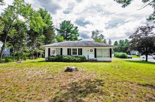 48 Butler St, Salem, NH 03079-3924