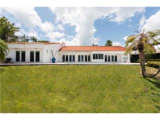 6650 Allison Rd, Miami FL  33141-4511 exterior