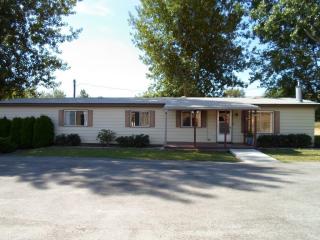 31 Lynch Ln, Yakima WA  98903-9790 exterior