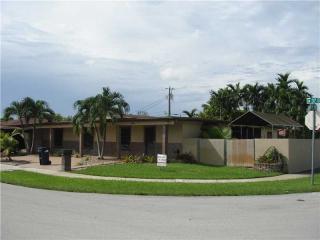 11863 37th Ter, Miami FL  33175-3576 exterior