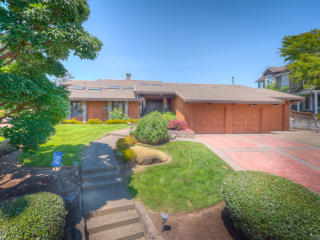 20627 Interlachen Ln, Interlachen, OR 97024-8806