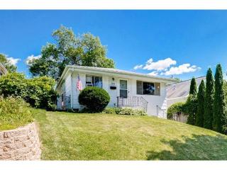 3243 Ulysses St, Minneapolis, MN 55418-2246