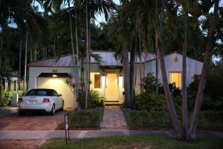 1225 20th St, Miami FL  33142-7707 exterior