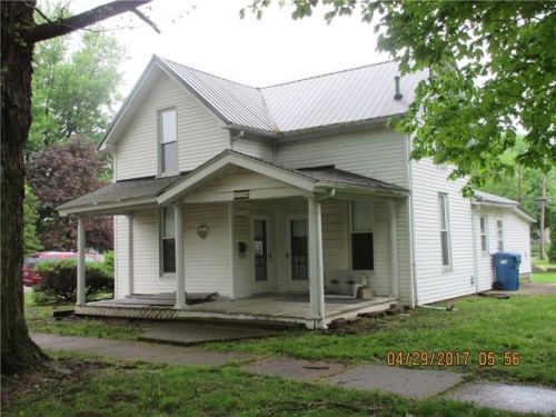 720 8th St, Covington, IN 47932-1418