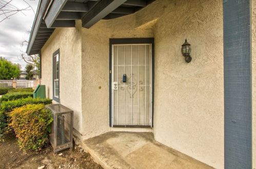 818 Granite Privado, Ontario, CA 91762-6804