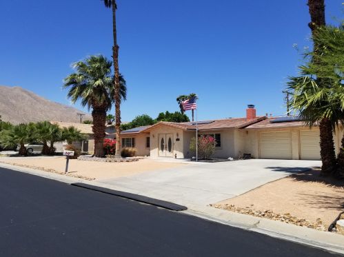 520 Yorba Rd, Palm Springs, CA 92262-1968