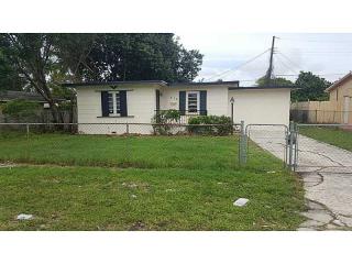 375 160th St, Miami, FL 33162-4328