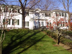 30 Huntington Rd, Newton, MA 02458-2417