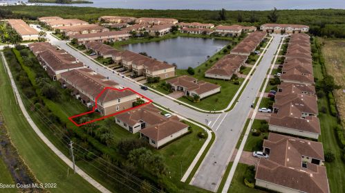 1057 Normandie Way, Vero Beach, FL 32960-7060