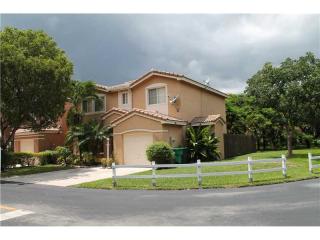 16527 97th St, Miami, FL 33196-5854