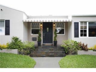 653 73rd St, Miami, FL 33138-5111