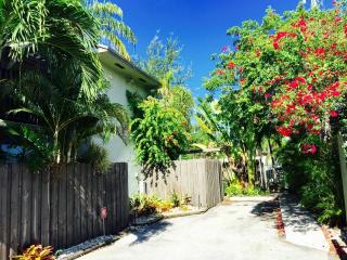 3201 Bird Ave, Miami, FL 33133-4451