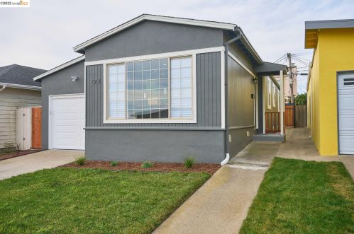 194 Huntington Dr, Daly City, CA 94015-3816