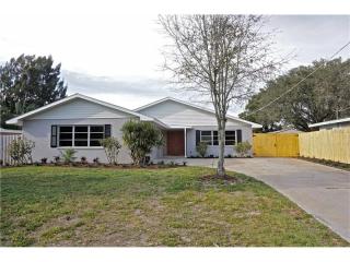 2647 Austin St, Sarasota, FL 34231-5101