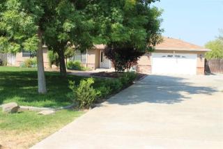 7693 Highland Ave, Clovis, CA 93619-8238