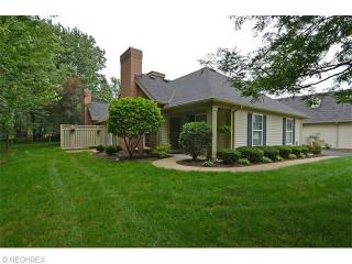 3283 Orchard Way, Cleveland, OH 44145-4586