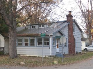 59 River Dr, Willoughby OH  44095-1521 exterior