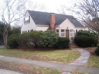 52 Hoitt Rd, Belmont MA  02478-3126 exterior