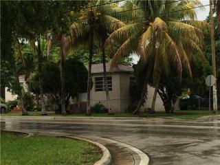 2742 32nd Ave, Miami FL  33160-4108 exterior