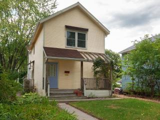 2015 24 Ave, Minneapolis MN  55406-1011 exterior