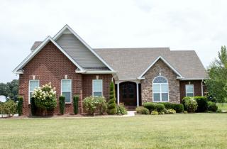 38 Windsor Ct, Manchester TN  37355-7558 exterior