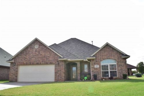 1104 Dalton Ct, Enid, OK 73703-3496