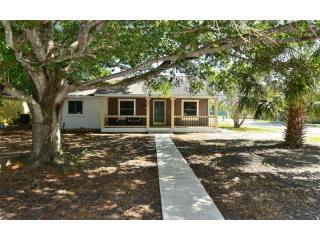 2595 10th St, Sarasota FL  34237-3516 exterior