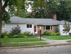 16 Helene Rd, Newton, MA 02468-1025