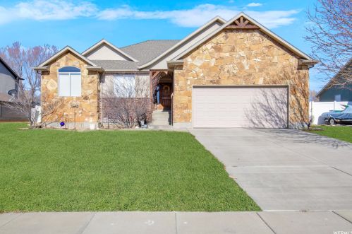 1537 925, Clearfield, UT 84015-2377