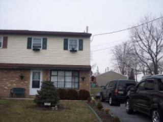 121 Stonemill Dr, Aberdeen, PA 17022-9709