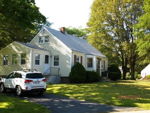 50 Cameron Rd, Norwood, MA 02062-3905