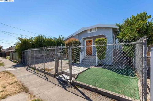 1269 61st Ave, Oakland, CA 94621-3915