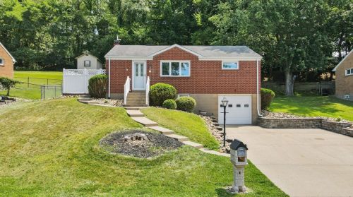 134 Elmwood Dr, Glenshaw, PA 15116-1234