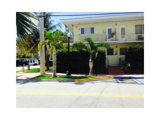 358 Euclid Ave, Miami FL  33139-8754 exterior