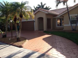 2231 141st Pl, Miami FL  33175-8018 exterior