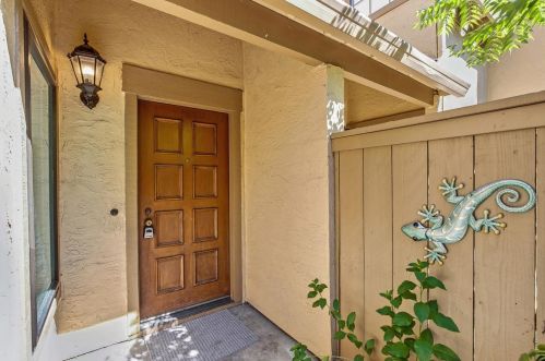 2023 Foxhall Loop, San Jose, CA 95125-5983