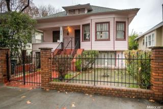 2226 E St, Sacramento, CA 95816-3511