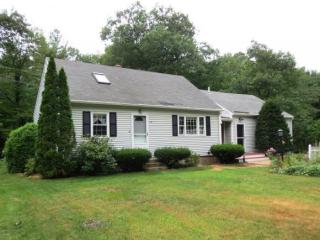 115 Whitten Rd, Milford, NH 03055-3228