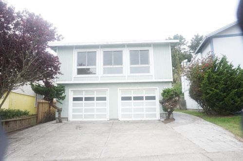 20 Heath Ct, Daly City, CA 94015-4457