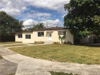 441 69th Ave, Miami, FL 33144-3633