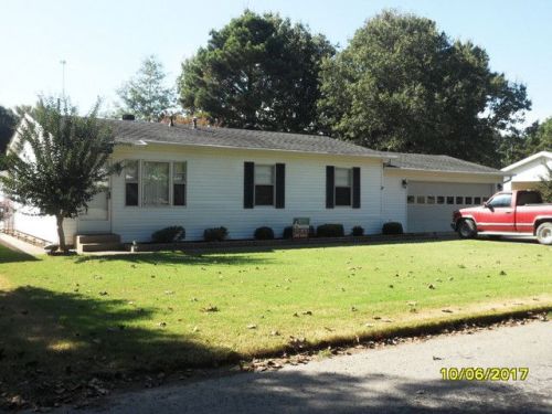 2401 Linwood St, Auvergne AR  72112-2311 exterior