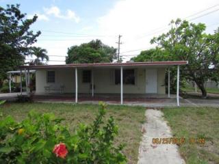 10700 43rd Ter, Miami, FL 33165-4835