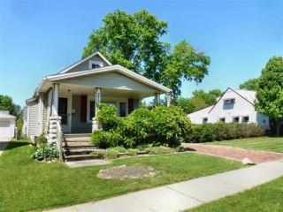 5510 Ira Ave, Cleveland, OH 44144-3838