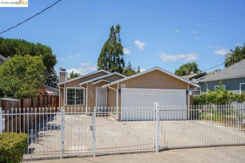 1615 85th Ave, Oakland, CA 94621-1716